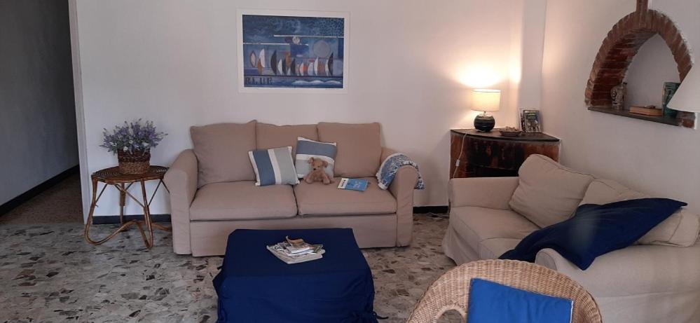 Joivy Spacious 2 Bedroom Apt With Terrace At The Heart Of The ヴェルナッツァ エクステリア 写真