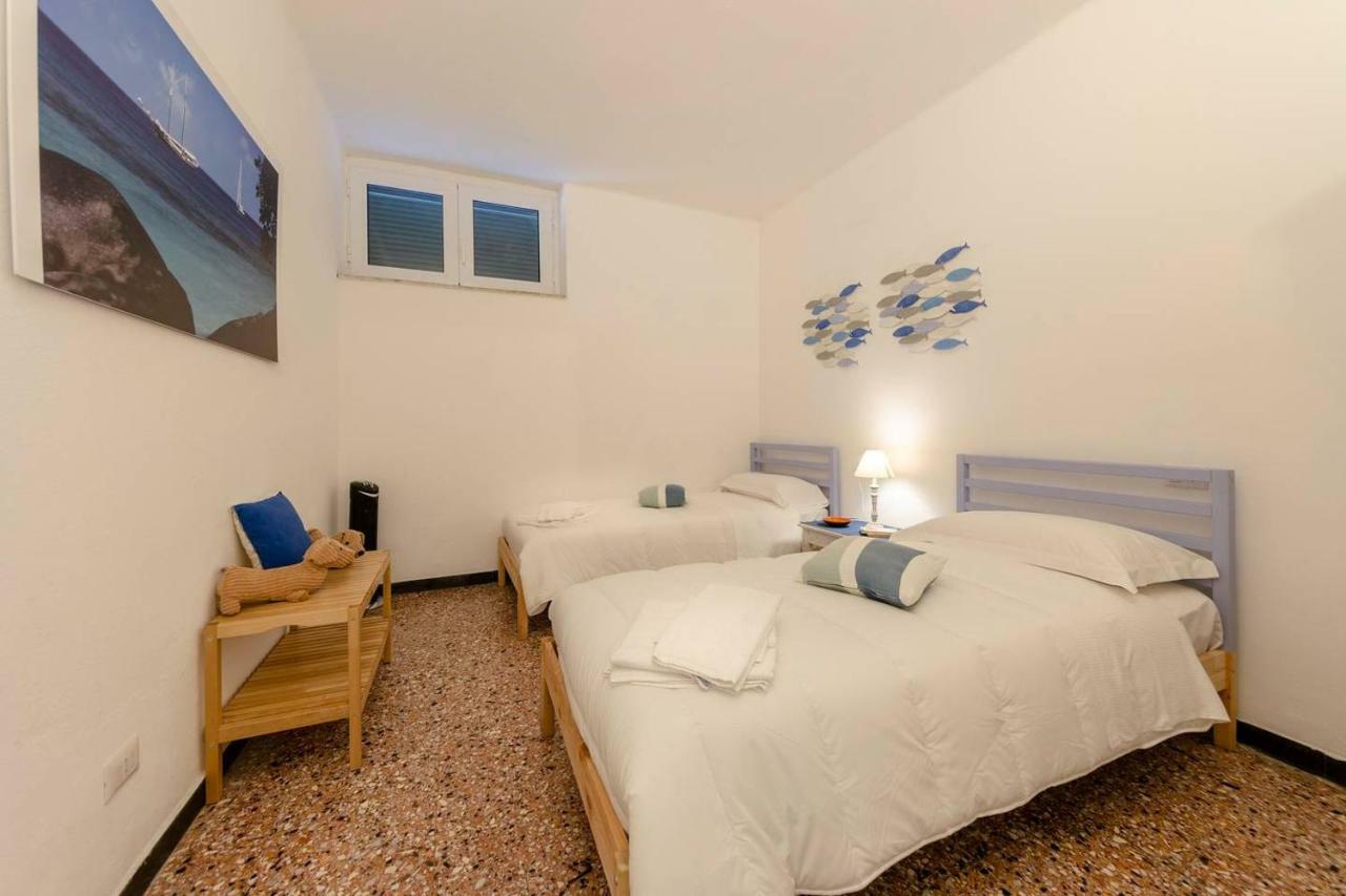 Joivy Spacious 2 Bedroom Apt With Terrace At The Heart Of The ヴェルナッツァ エクステリア 写真