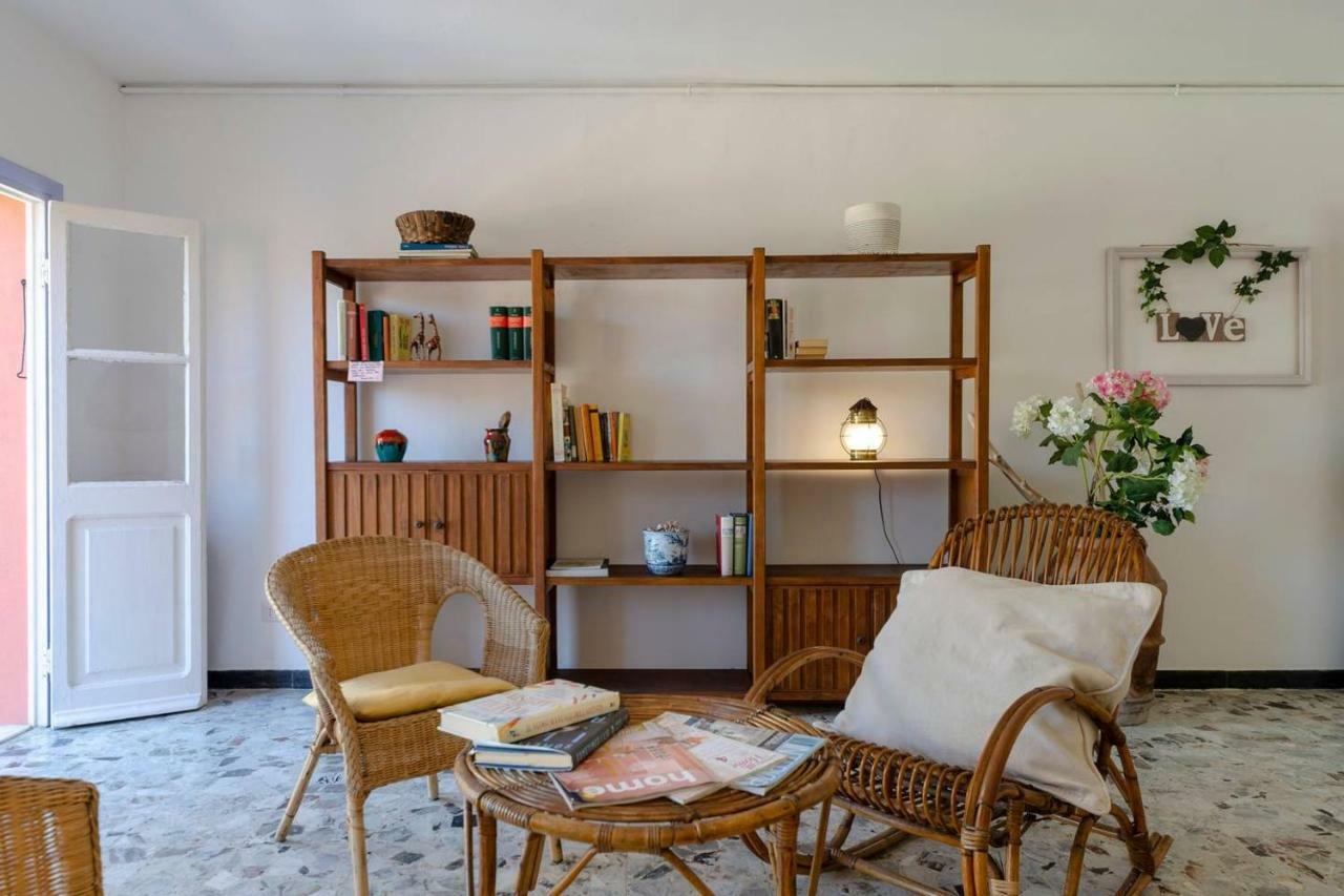 Joivy Spacious 2 Bedroom Apt With Terrace At The Heart Of The ヴェルナッツァ エクステリア 写真
