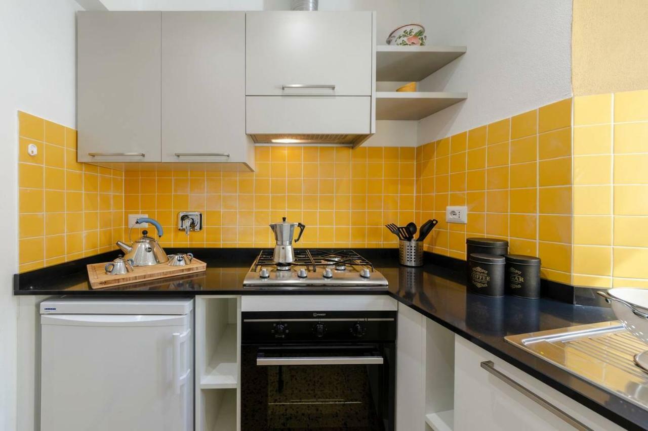 Joivy Spacious 2 Bedroom Apt With Terrace At The Heart Of The ヴェルナッツァ エクステリア 写真