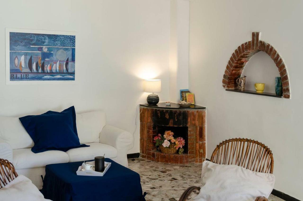 Joivy Spacious 2 Bedroom Apt With Terrace At The Heart Of The ヴェルナッツァ エクステリア 写真